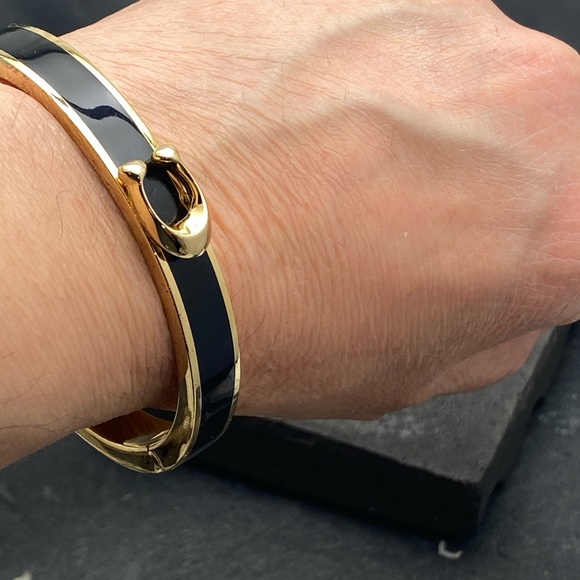 COACH SIGNATURE PUSH HINGED BANGLE BLACK - Picture 5 of 8